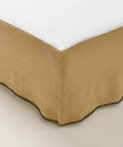 Madura Cache-sommiers Cache Sommier 140x200 Cm Ocre Et Feston Noir En Lin -Couvre-lits Soldes 2022 cache sommier 140x200 cm seigle et feston noir en lin 5