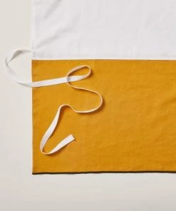 Madura Cache-sommiers Cache Sommier 180x200 Cm Ocre Et Bourdon Noir En Lin -Couvre-lits Soldes 2022 cache sommier 180x200 cm ocre et bourdon noir en lin 2