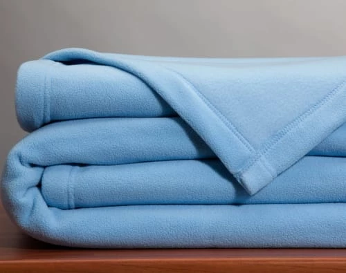 Becquet Couvertures Couverture Polaire 180x220 Bleu Ciel En Microfibre 350g/m² 4 Becquet Couvertures Couverture Polaire 180x220 Bleu Ciel En Microfibre 350g/m² – Image 2