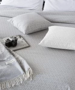 Guy Laroche Couvre-lits Couvre-lit Jacquard 230x270 Cm Blanc -Couvre-lits Soldes 2022 couvre lit jacquard 230x270 cm blanc 2