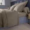 Dodo Draps Plats Drap Plat Satin De Coton Coloris Taupe 240x300 Cm -Couvre-lits Soldes 2022 drap plat satin de coton coloris taupe 240x300 cm